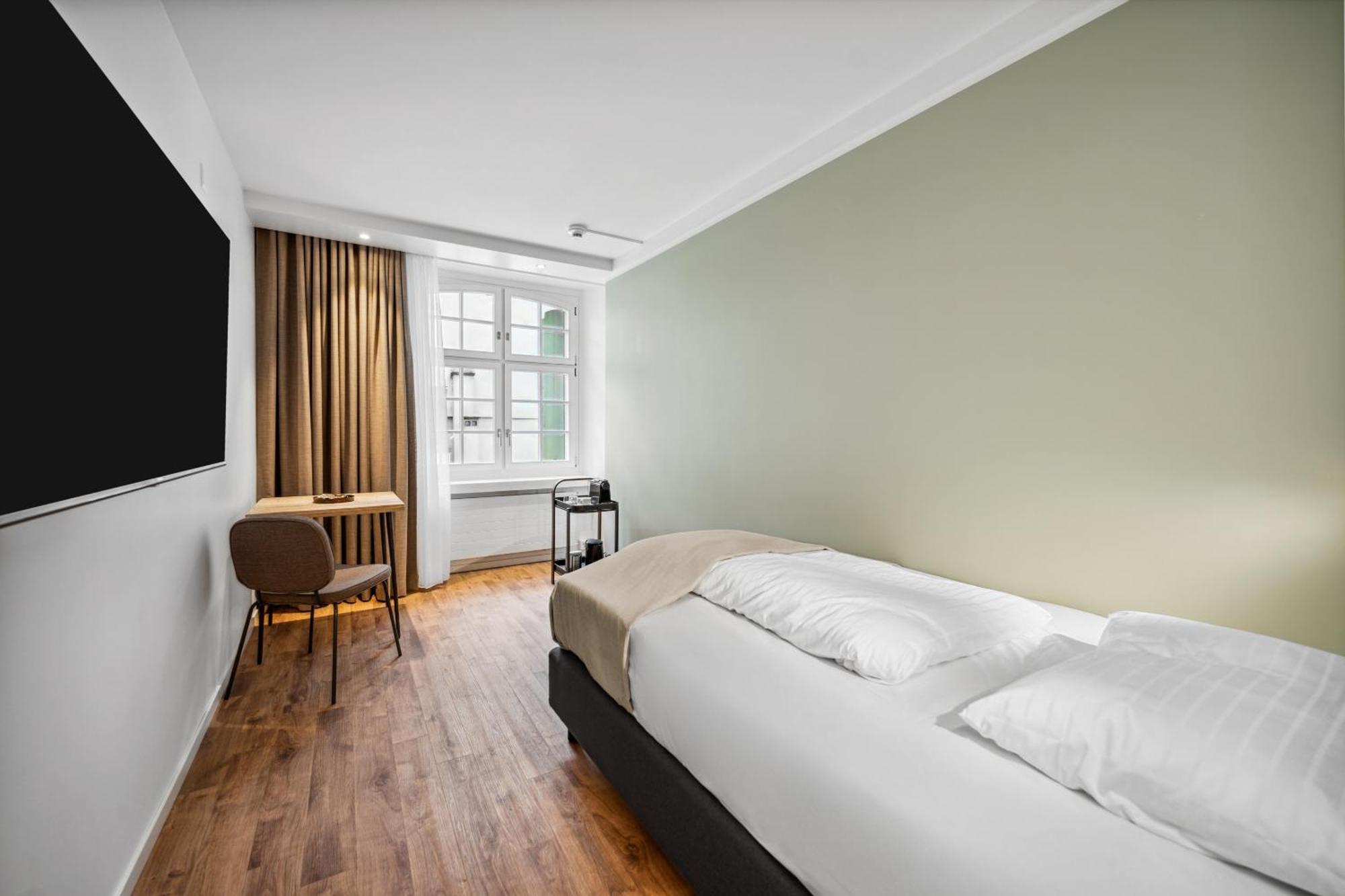 Limehome Basel Muenzgasse Pokój zdjęcie